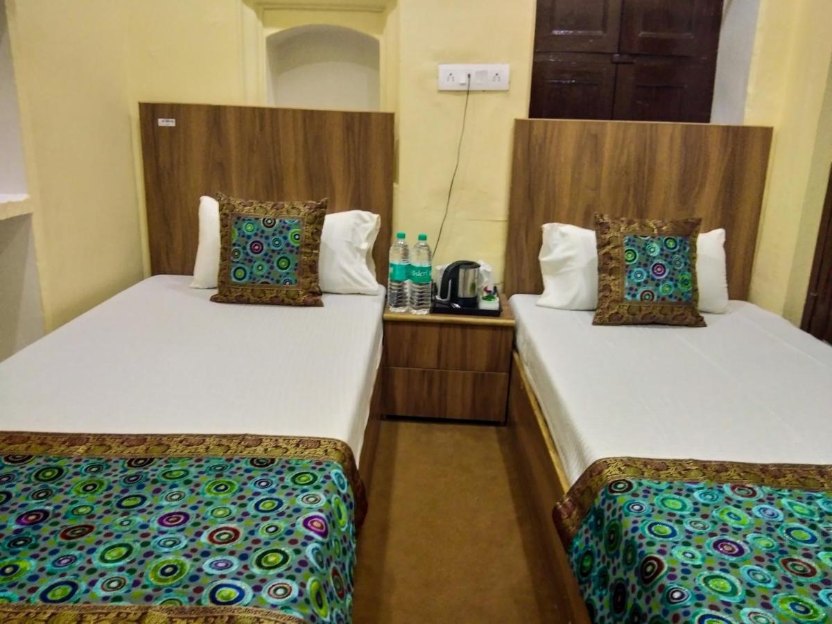 Ajay Guest House Varanasi Exterior photo