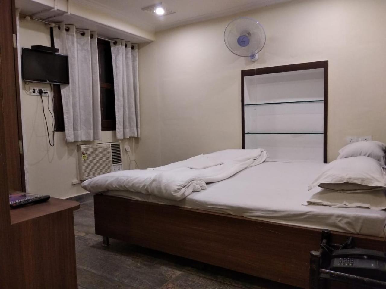 Ajay Guest House Varanasi Exterior photo