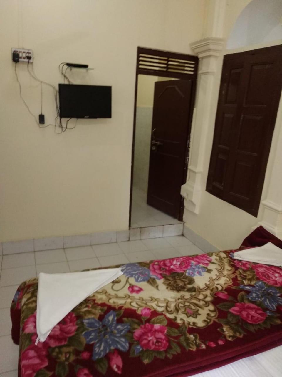 Ajay Guest House Varanasi Exterior photo